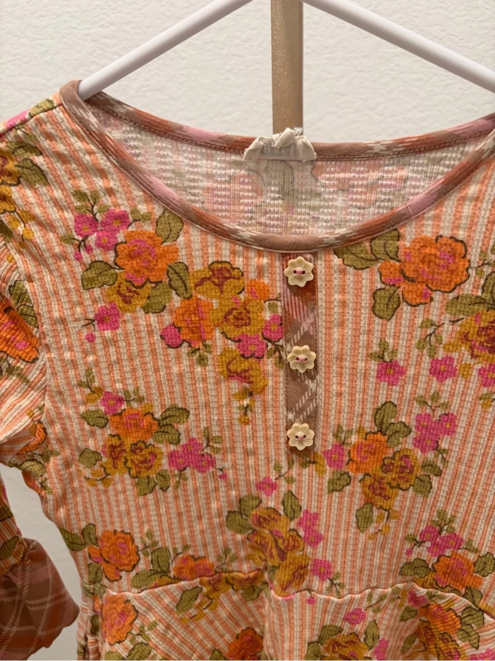 Finding Foxtale Orange Floral Ruffle Hem Dress size 10